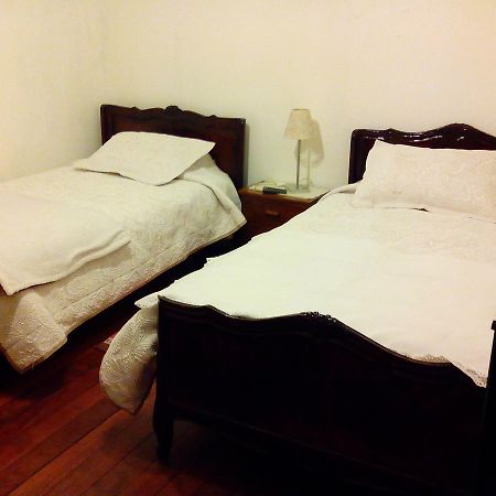Alojamiento Alberto Magno Bed and Breakfast Santiago Buitenkant foto